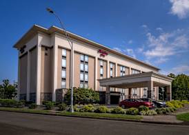 Hampton Inn Charleston-Downtown 2