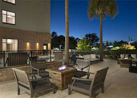 DoubleTree by Hilton Charleston Riverview 3
