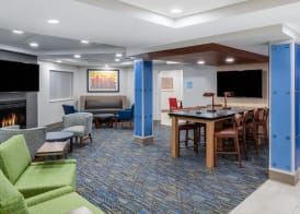 Holiday Inn Express & Suites COLORADO SPRINGS AIRPORT by IHG 2