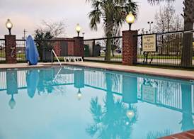 Hampton Inn & Suites Jennings 4