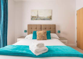 1 Bed Apartment - Redhill Central, Surrey, Gatwick #3 2