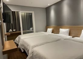 The garden hotel 5