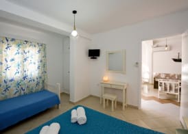 Tsakanos Apartments 4
