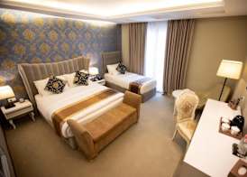 FAFA Aqua Blue Hotel 4