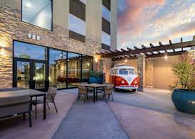 SunCoast Hotel Anaheim, Tapestry Collection by Hilton 3