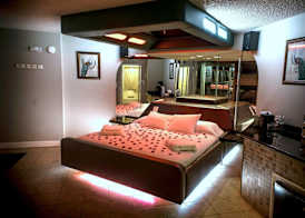 Essence Suites 4