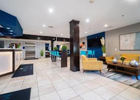 Microtel Inn & Suites by Wyndham Columbia 4