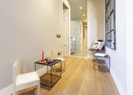 AinB Eixample-Miro Apartments 3