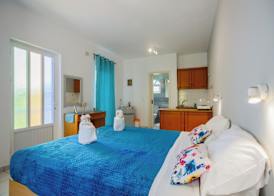 Velendzas Holidays 2