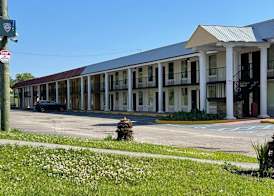 Orangeburg inn & Suites 4