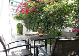 Karis Hotel 4