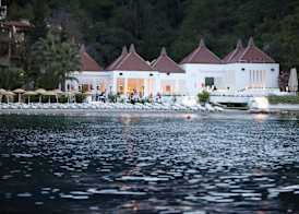 HILLSIDE BEACH CLUB 3