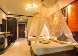 Tanawan Phuket Hotel 3