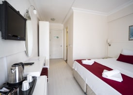 Ayapam Hotel 3