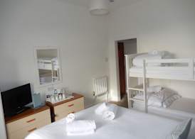The Oasis Hotel 4