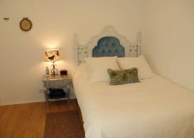 Boutique 444 2
