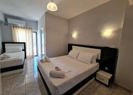 Hotel Ardiani 4