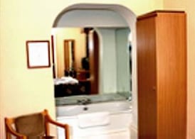 Euro Hotel Wembley 5