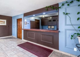Econo Lodge Inn & Suites Auburn 3