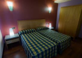 Adeko Hotel 4