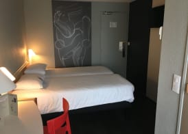 ibis Rochefort 4