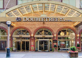 DoubleTree by Hilton Toronto Downtown 2