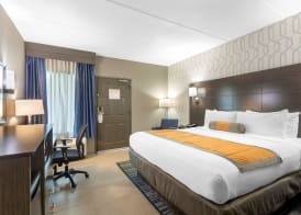 Best Western Plus Bowling Green 4
