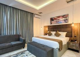 Huxton Hotel 5