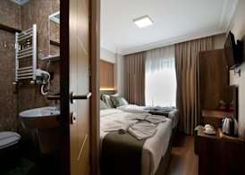 Aurora Eco Hotel 2