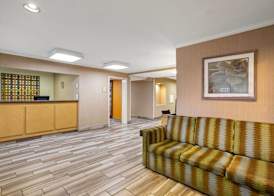 La Quinta Inn by Wyndham Auburn Worcester 2