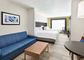 Holiday Inn Express & Suites SPARTANBURG-NORTH by IHG 3