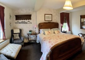 Eagle House - Award Winning B&B and Apartment 2
