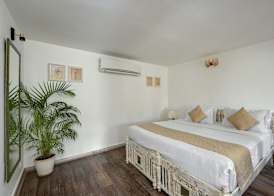 Swaroop Vilas - Lake Facing Boutique Hotel 5