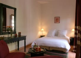 Riad Altair 4