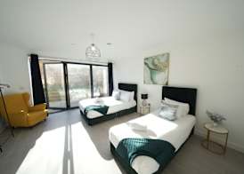 Ealing Broadway Great Stay 7-Minute Walk from the Underground 3