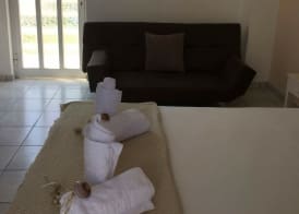 Zante Flower Studios & Apartments 4