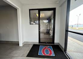 Motel 6 Jonesboro 4