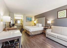 Ramada by Wyndham Houma 5