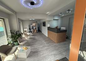 FLY & STAY AT GEORGE'S 4