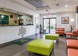 Quality Inn & Suites Greenville - Haywood Mall 2