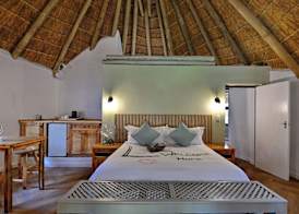 Warthogs Bush Lodge 4