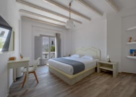 Ikies Santo Filoxenia Apartments 5