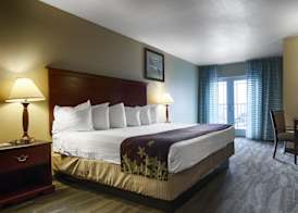 Gold Leaf Hotel of Dewey 4