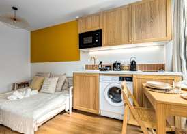 Lavie Maison Hot Tub Seaside Studio 4