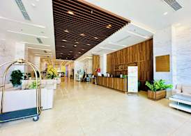 Yarra Ocean Suites Danang 3
