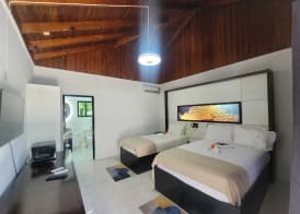 Rum Runners Resort 4