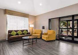 Sleep Inn Northlake 5