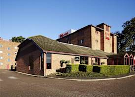 Ibis London Luton Airport 5
