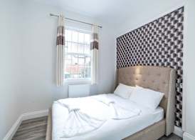 Imperial Court Suites 4