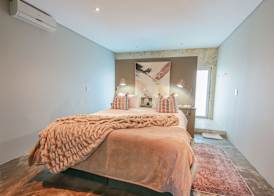 Suite 9 The Village 2